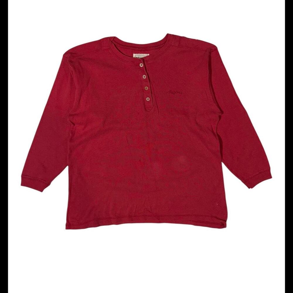 Arizona red long sleeve‎ button
